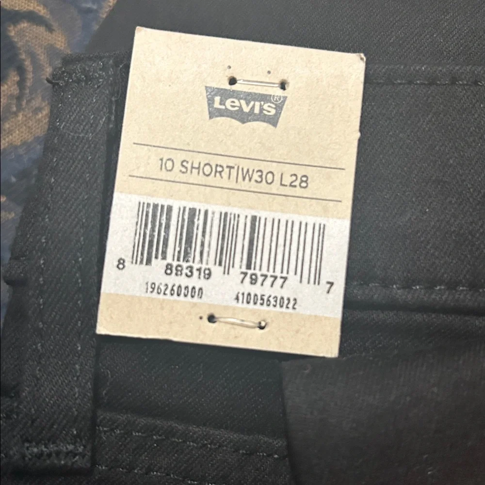 Levi's Women's Black Skinny Jeans - Picture 4 of 4